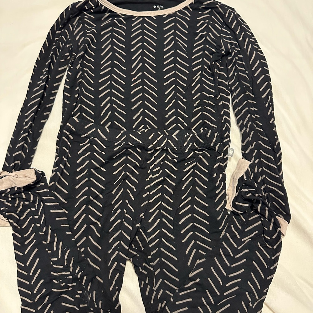Kyte BABy herringbone long sleeve pajamas 4T